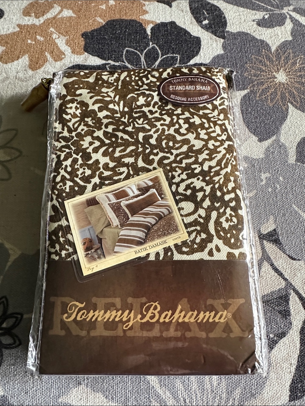 NWT Tommy Bahama Batik Damask Standard Sham Brown Cream Bedding NEW